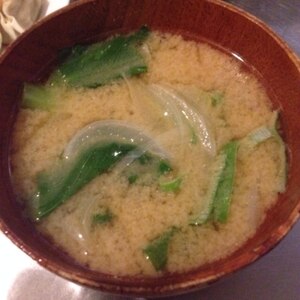 小松菜・ねぎ・たまねぎの味噌汁